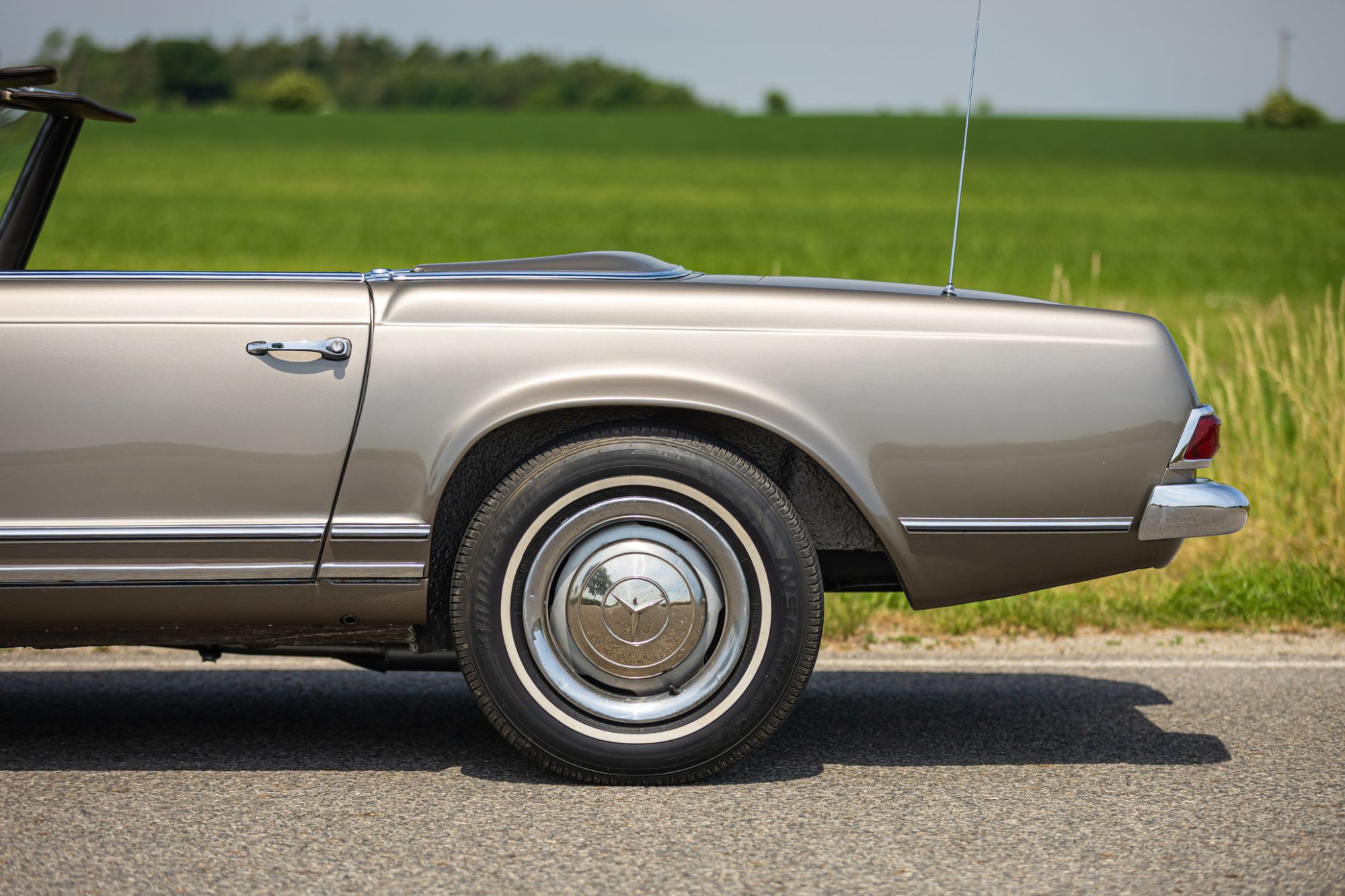 MB Pagoda 230 low_41.JPG