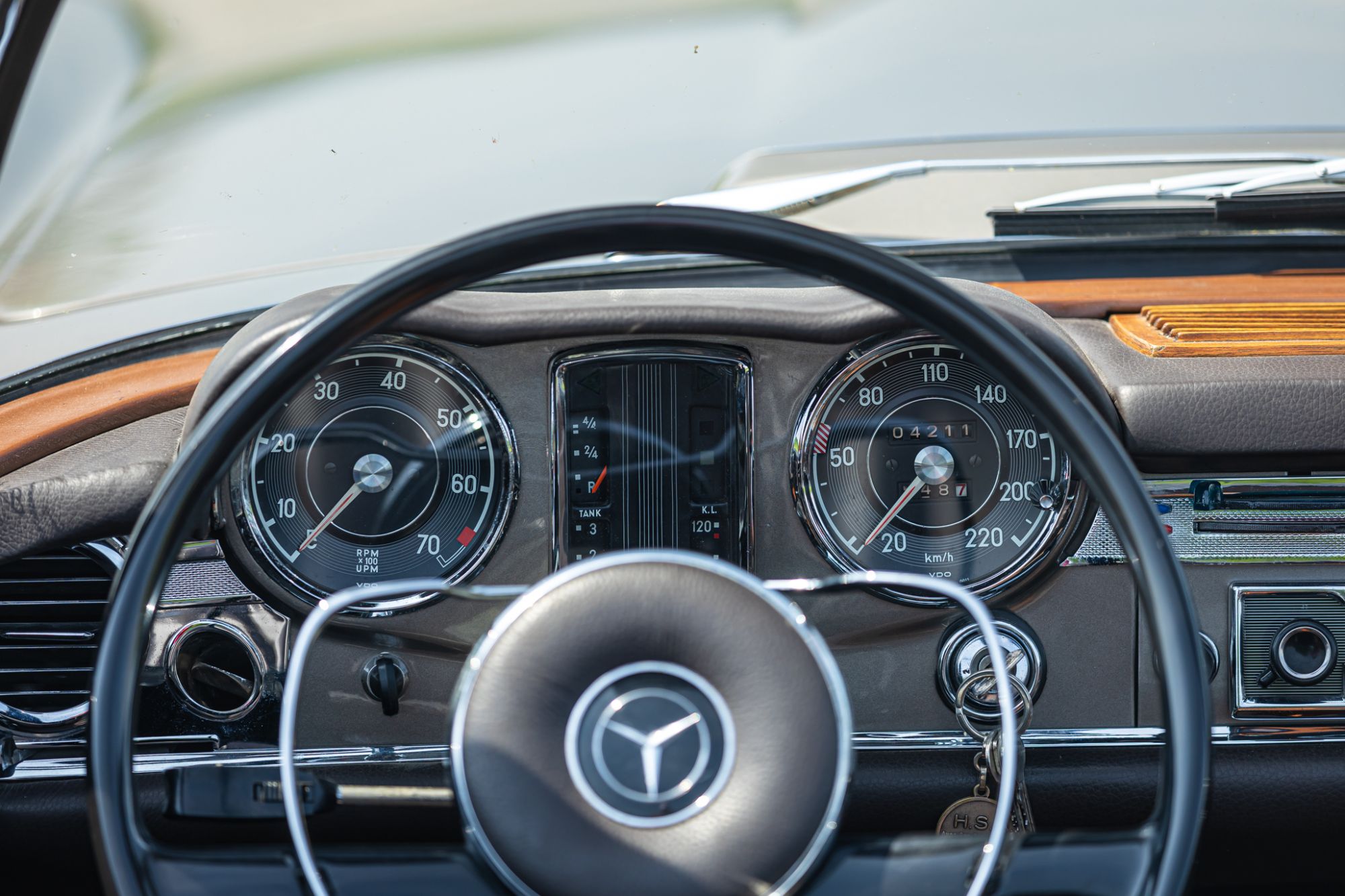 MB Pagoda 230 low_54.JPG