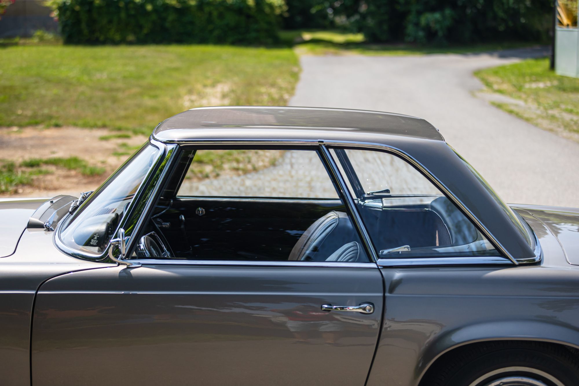 MB Pagoda 230 low_6.JPG