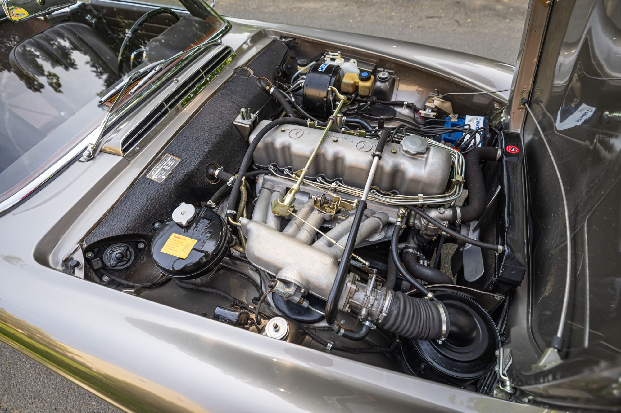 MB Pagoda 230 low_9.JPG