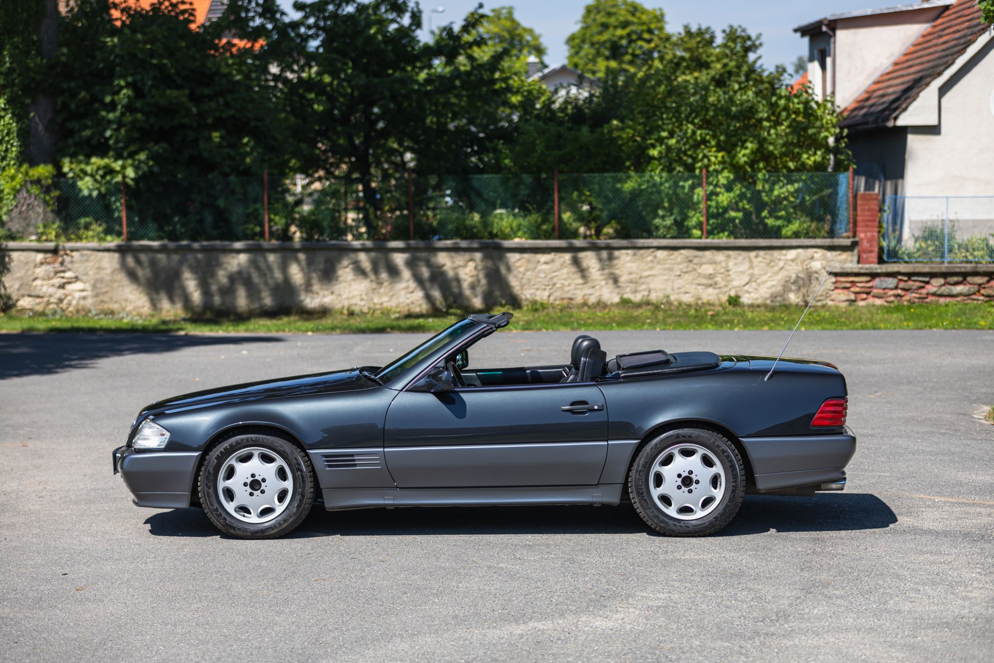 Mercedes 500SL_21.JPG