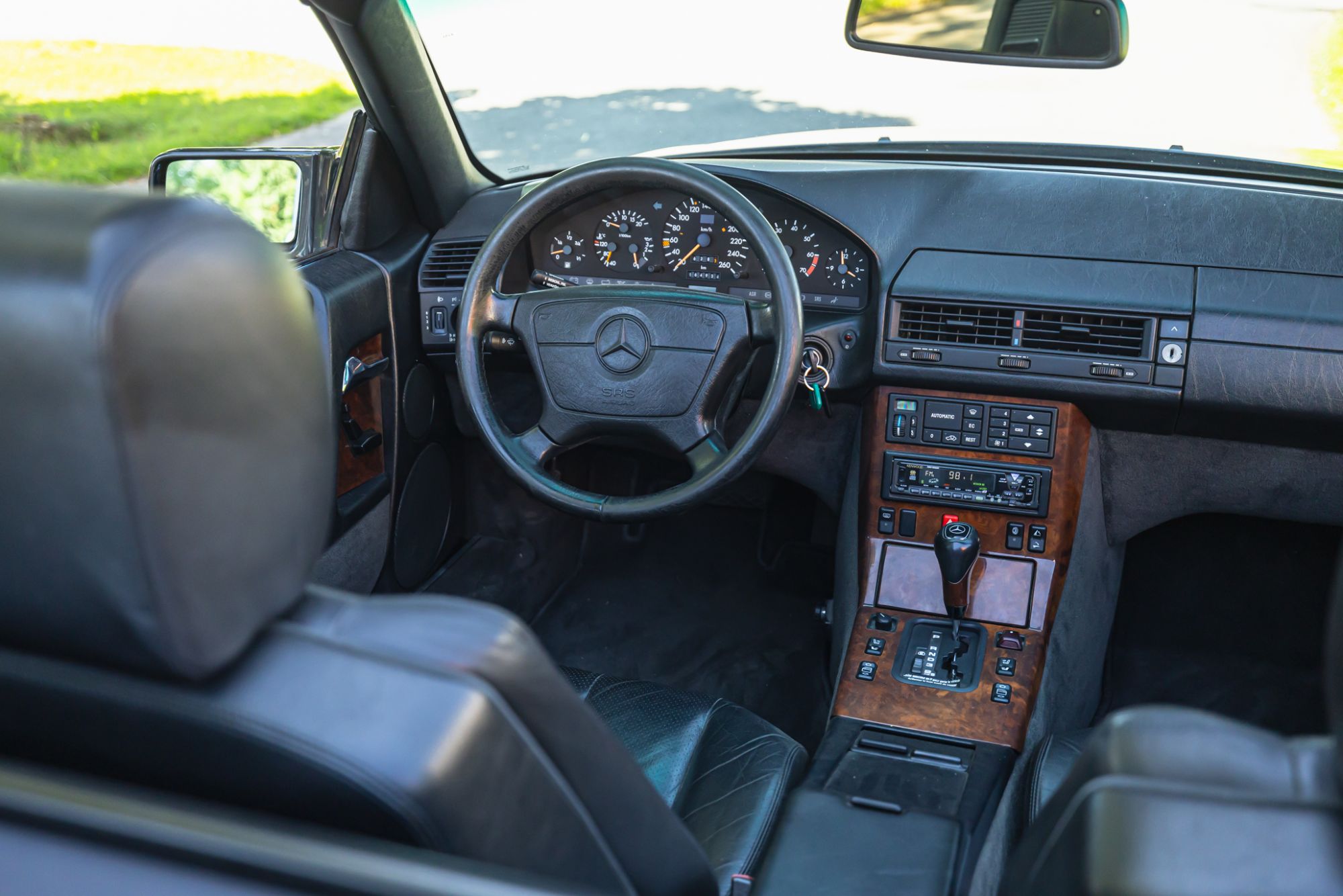 Mercedes 500SL_33.JPG