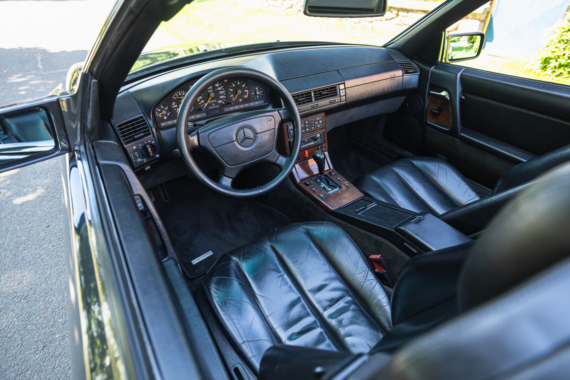 Mercedes 500SL_40.JPG