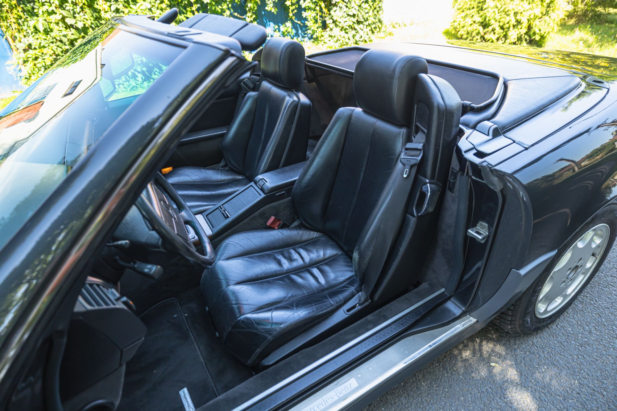 Mercedes 500SL_48.JPG