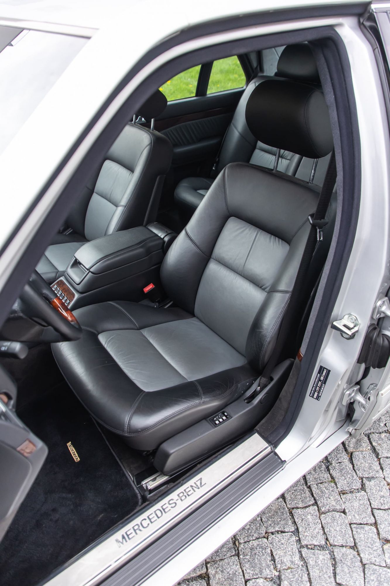 Mercedes Benz S600 W140_61