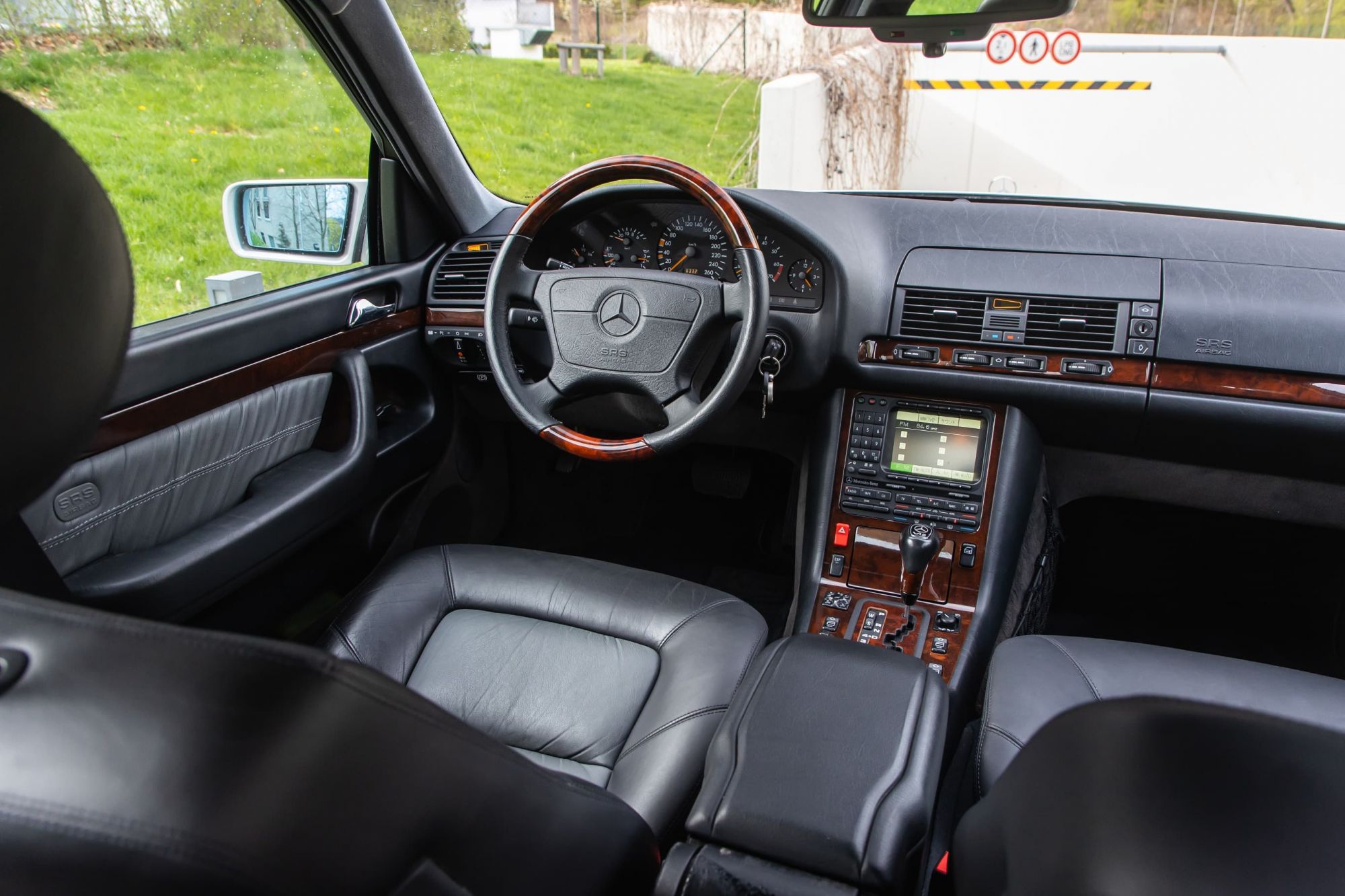 Mercedes Benz S600 W140_85