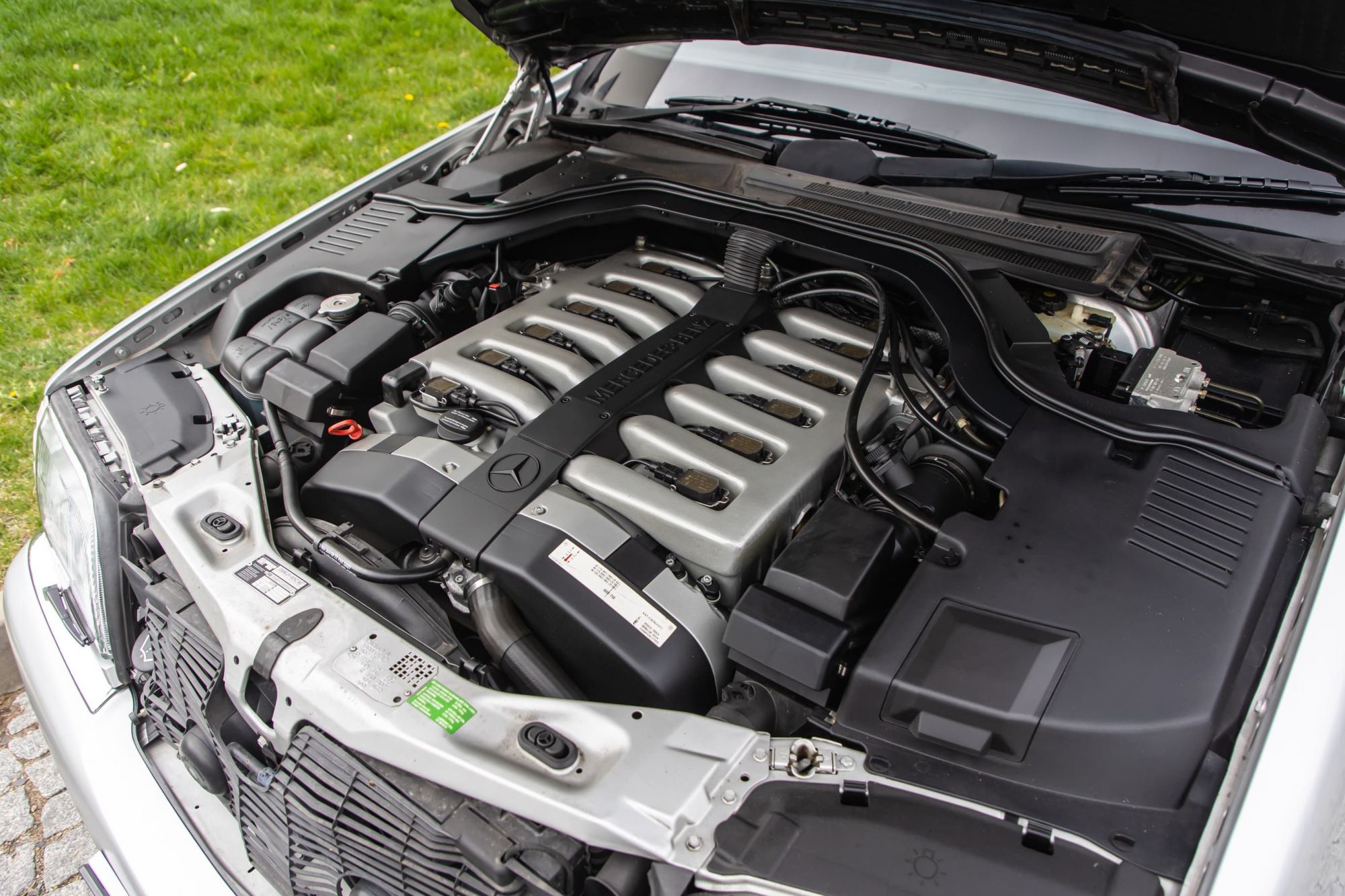 Mercedes Benz S600 W140