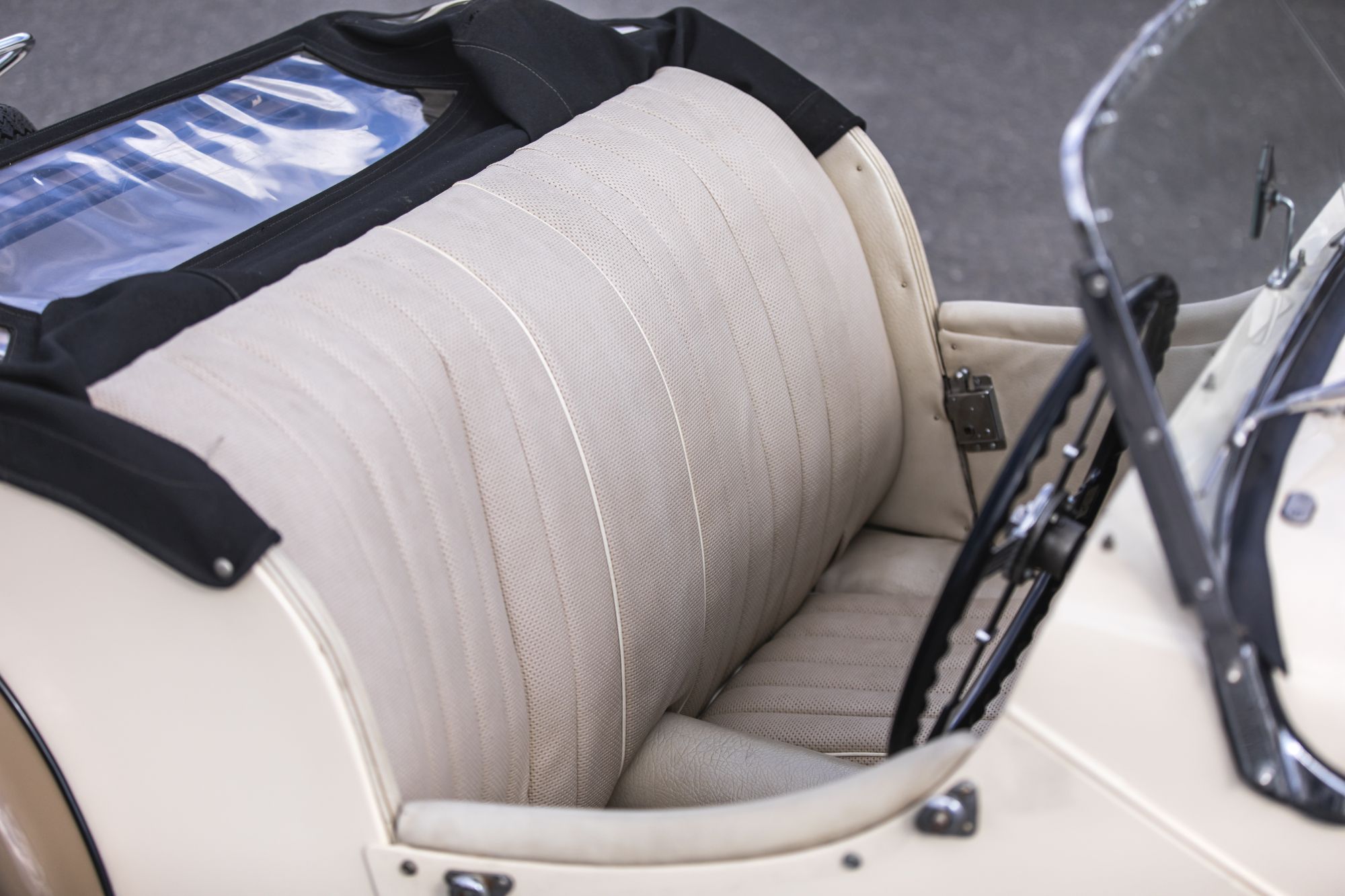 Morgen +4+ film auto_48