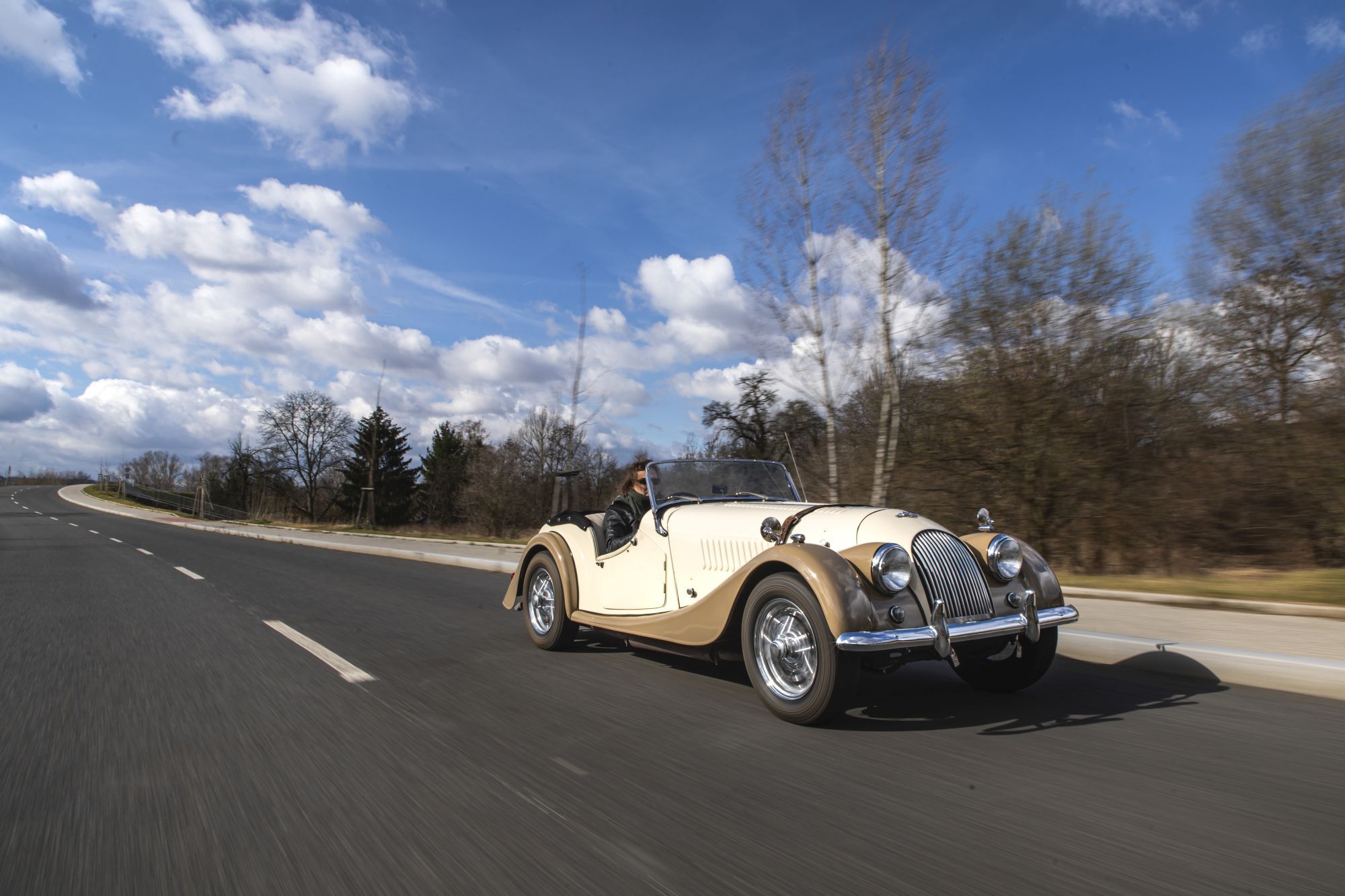 Morgen +4+ film auto_70