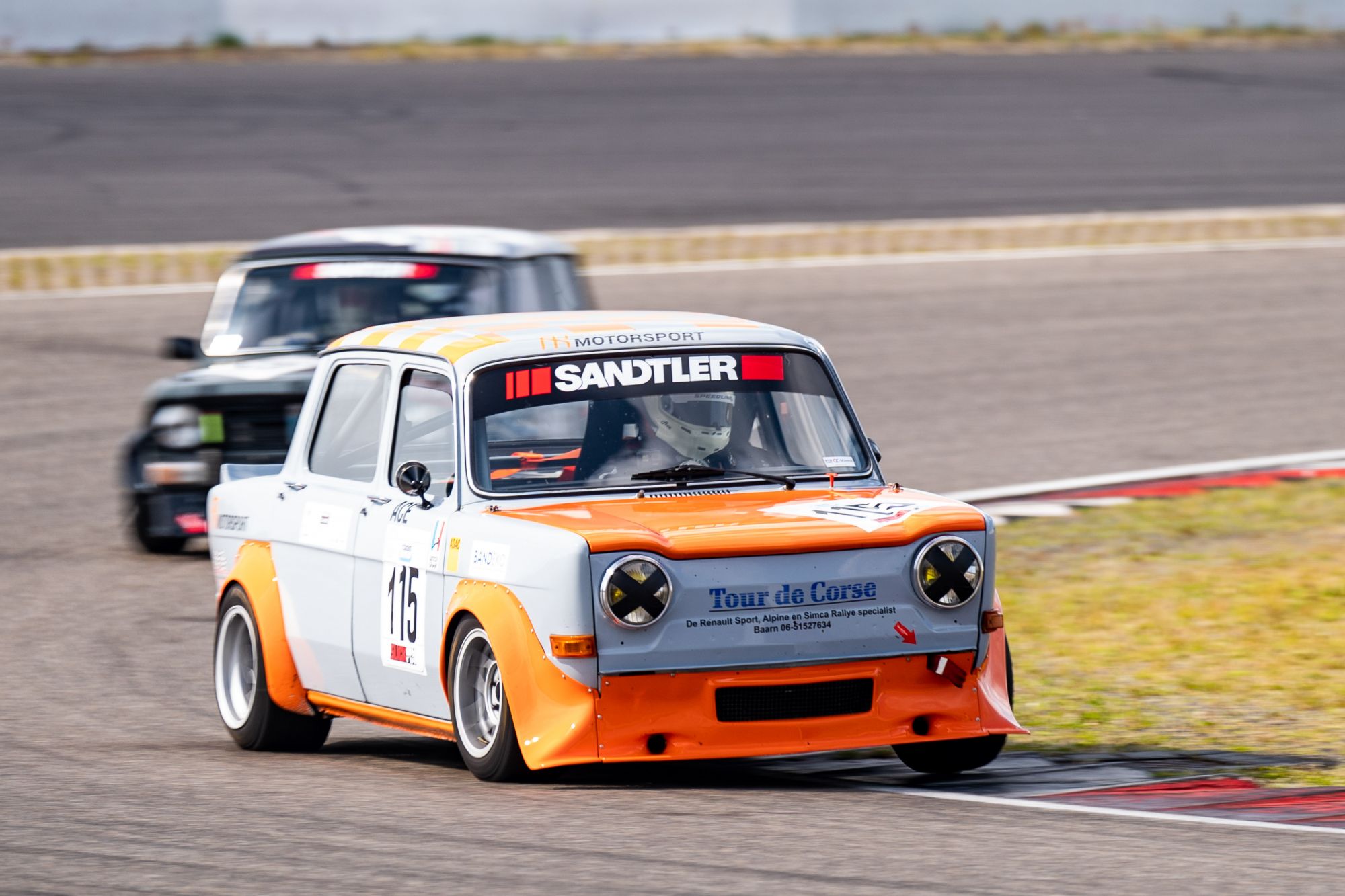 NbrClassic23_052616502700142GT_GT