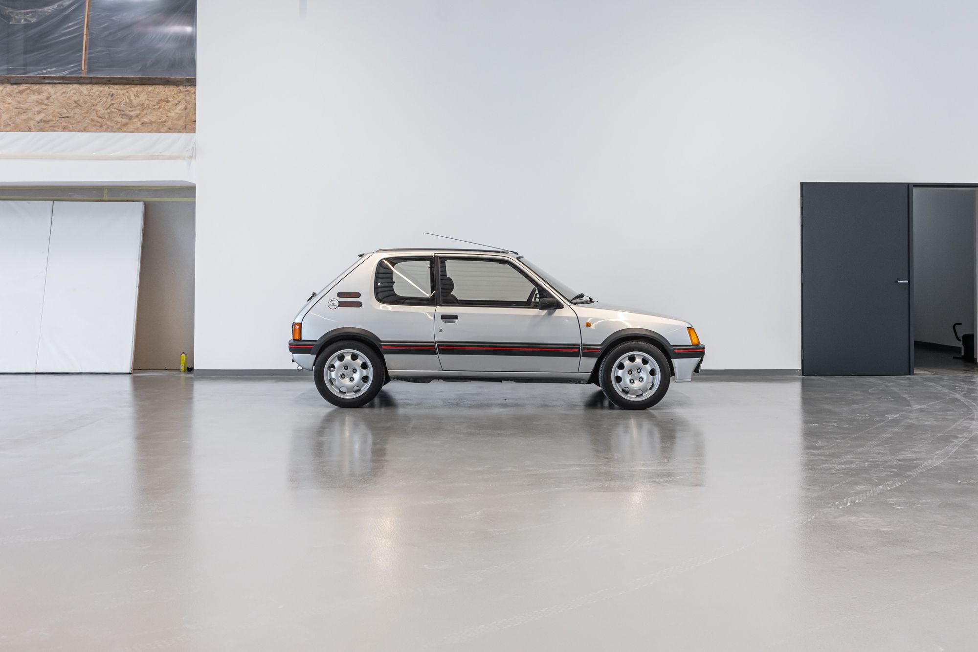 Peugeot 205 GTi_14.JPG