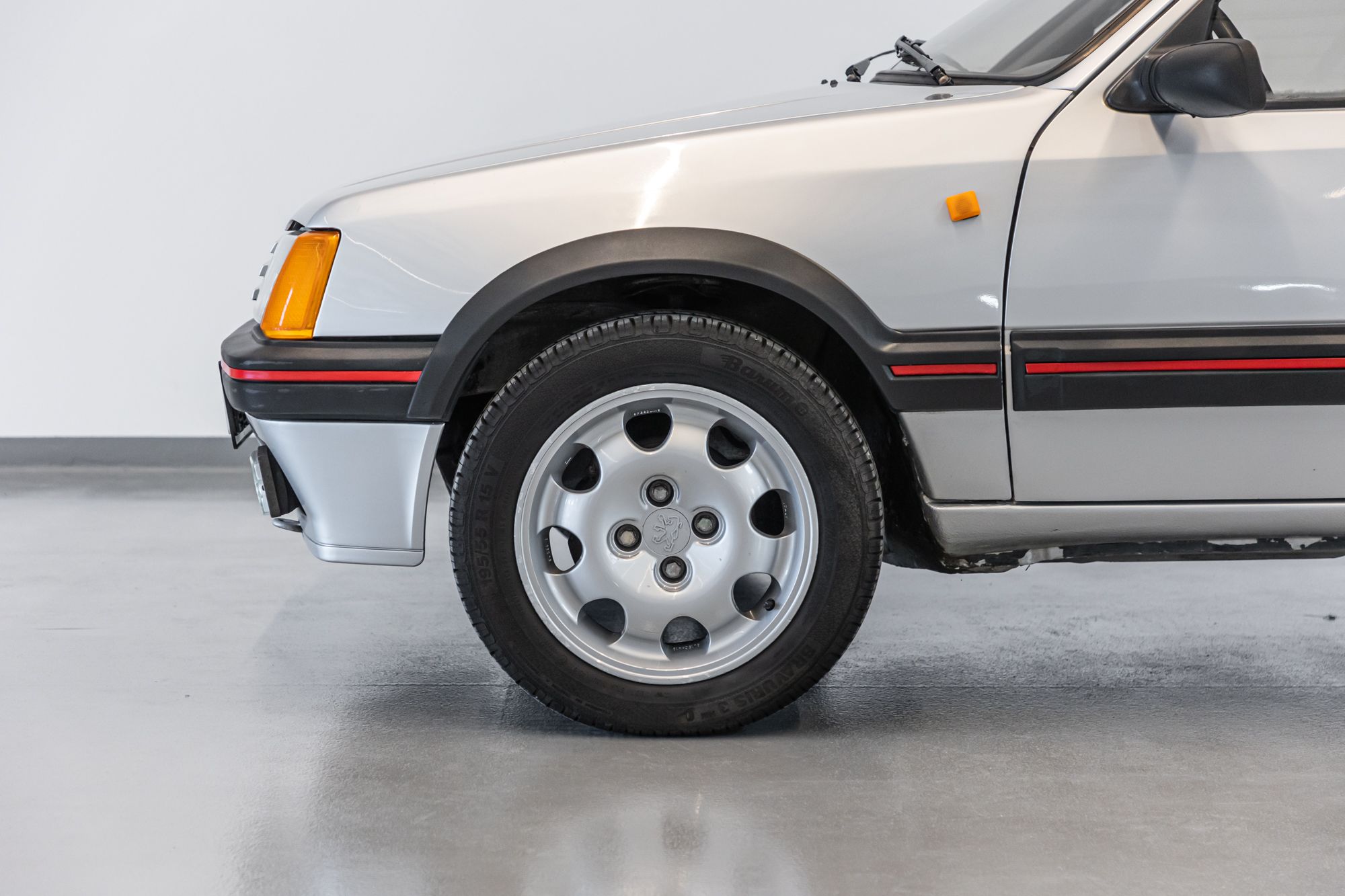 Peugeot 205 GTi_4.JPG