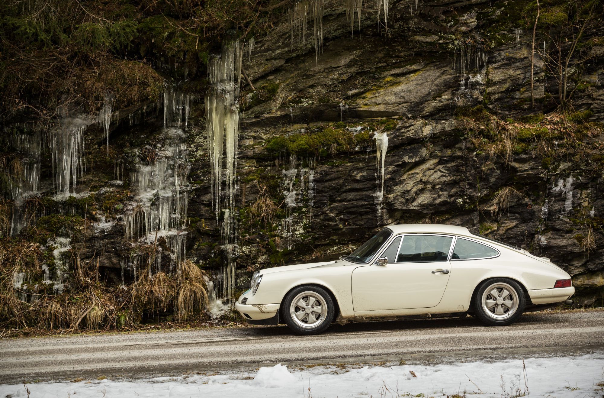 Porsche-911-1974-R-Groupe_12