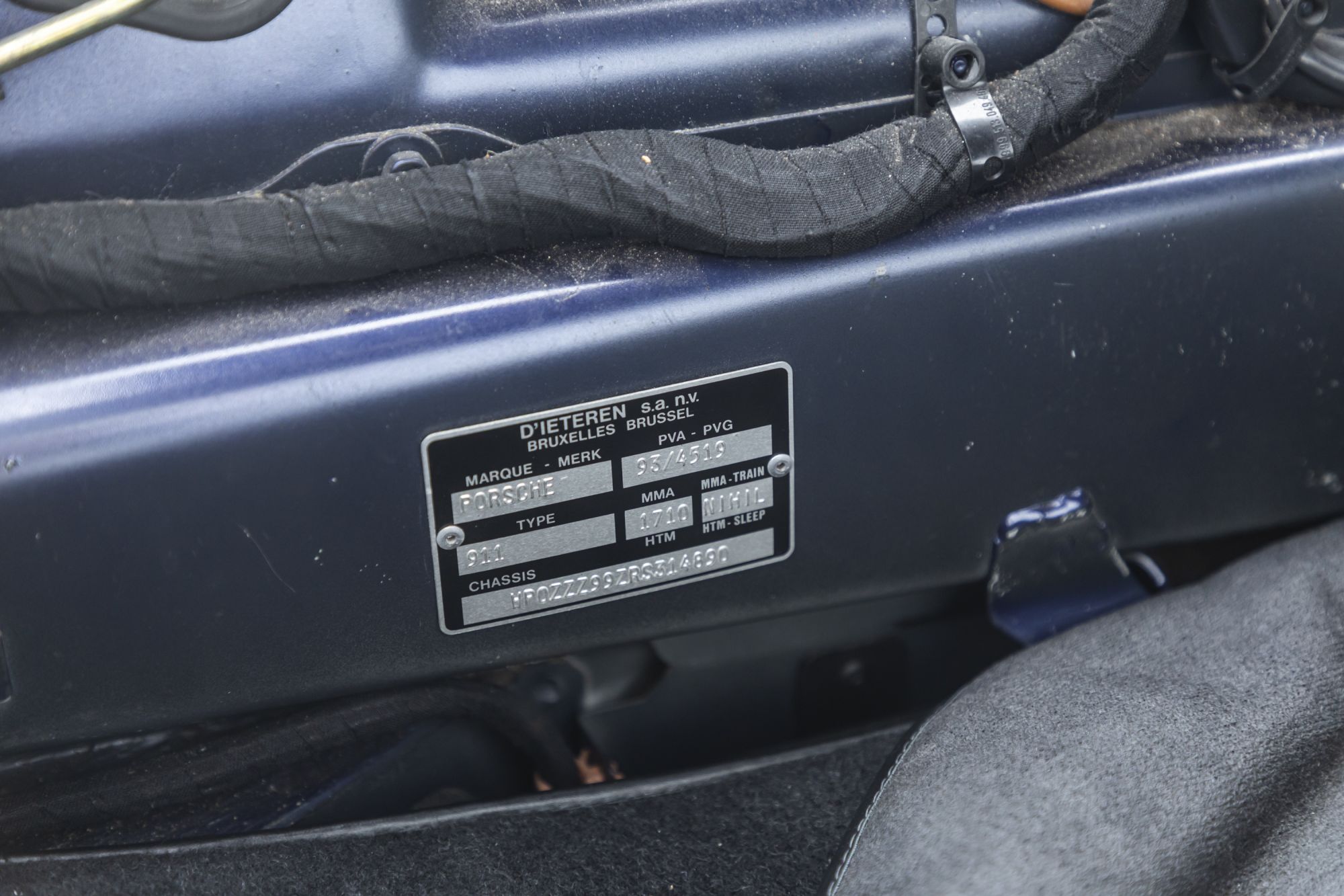 Porsche 911 993 blue (2) Auctomobile_56