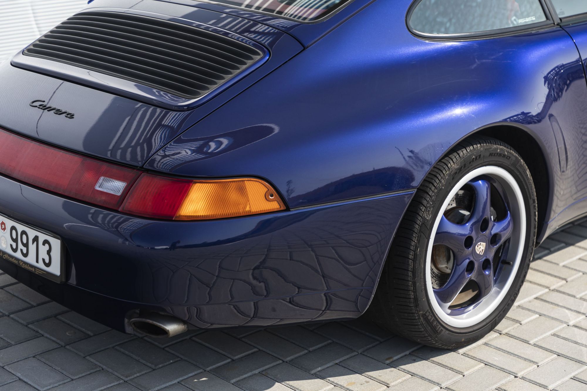porsche-911-993-blue-auctomobile-4.jpg