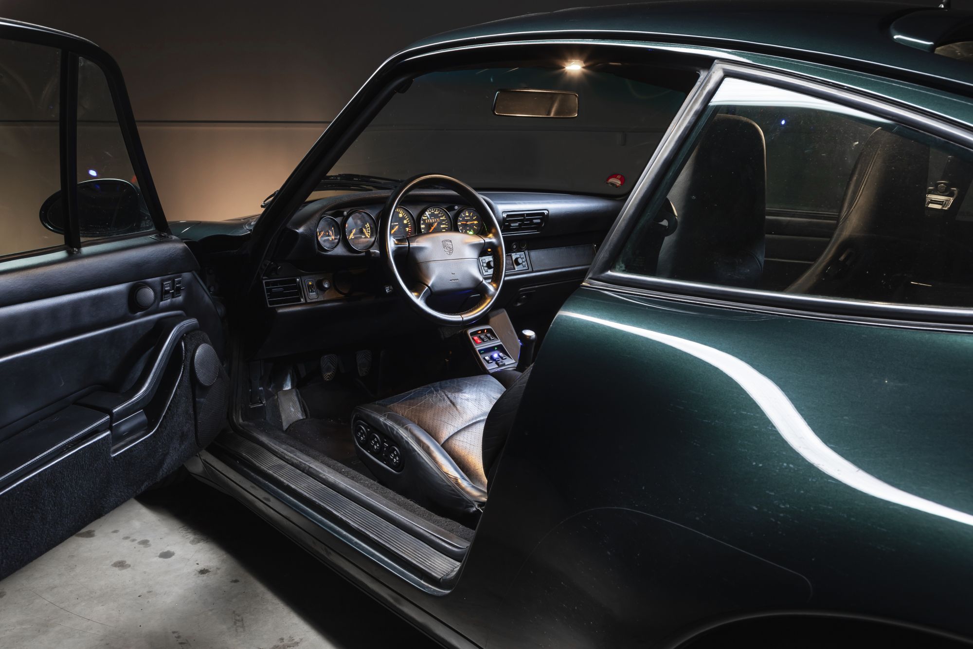 Porsche 911 993 Jari_8_interiér 2