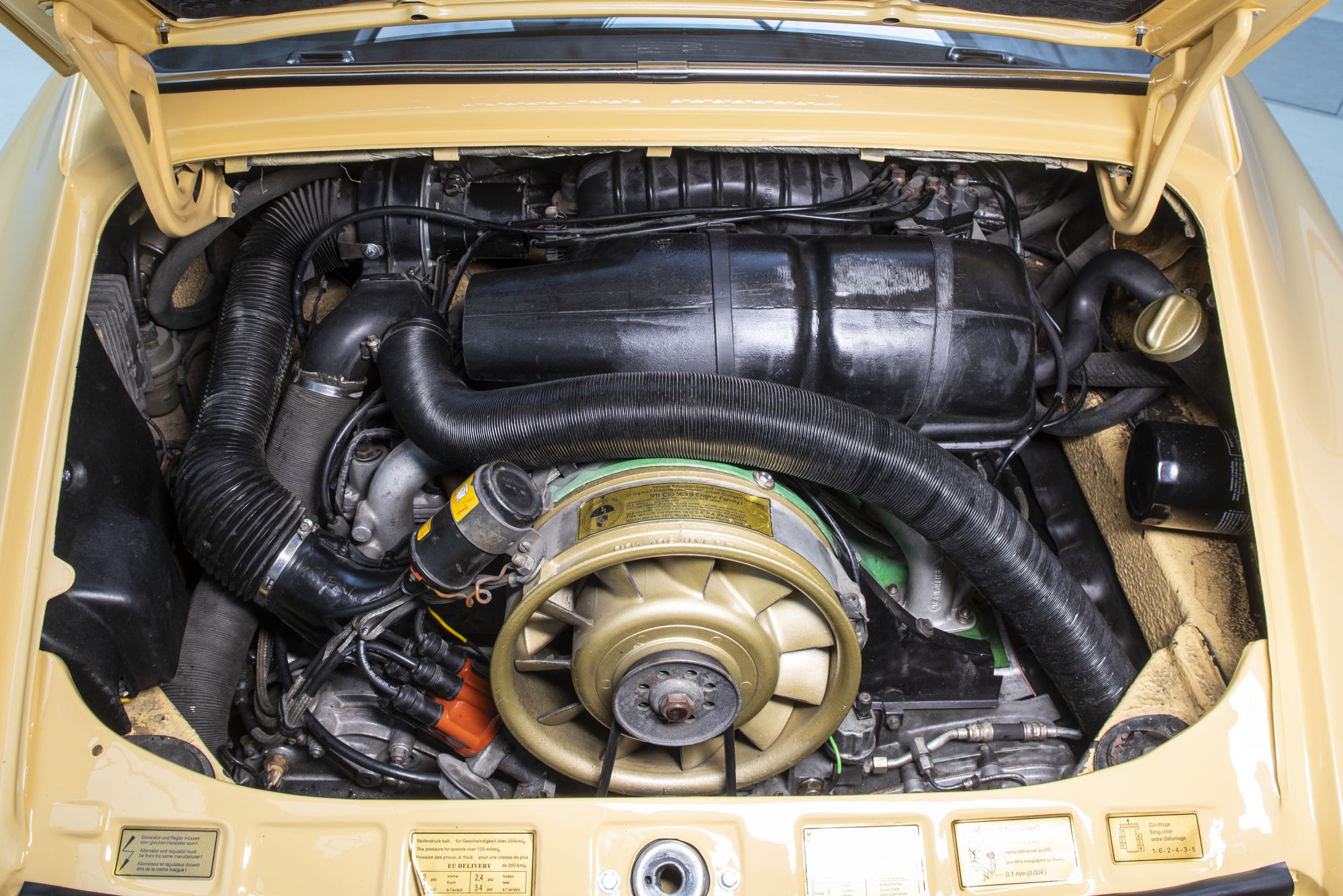 Porsche 911S sahara_1