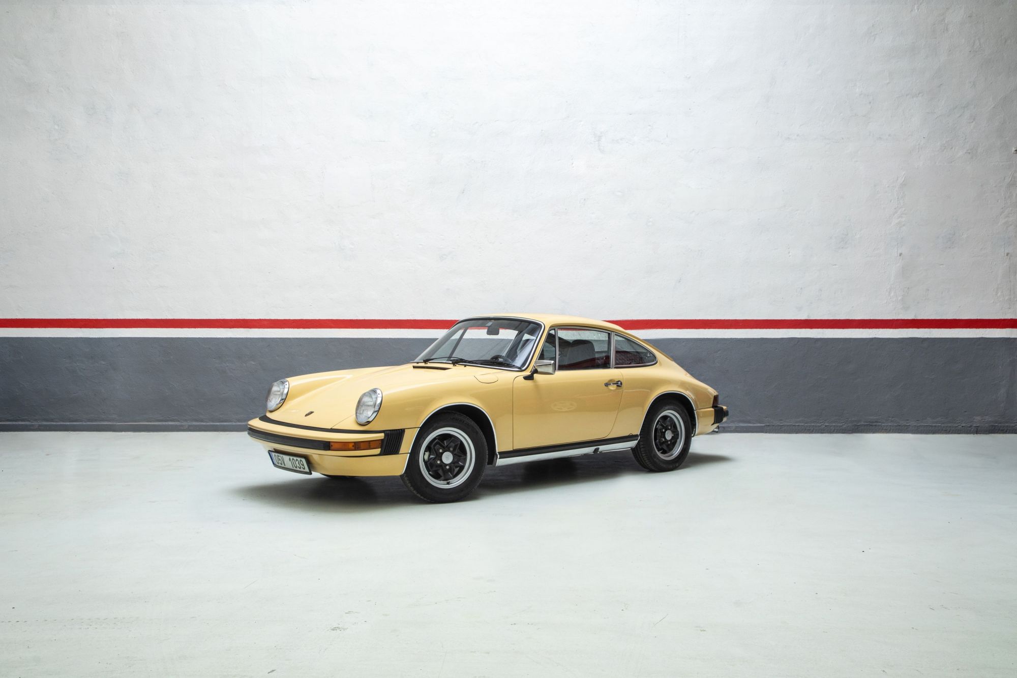 1975 Porsche 911 S