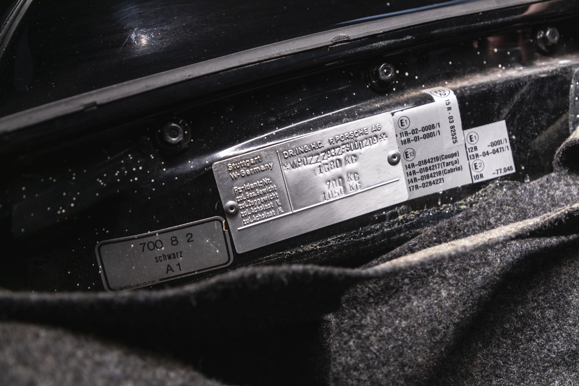 Porsche 930 Turbo black_1