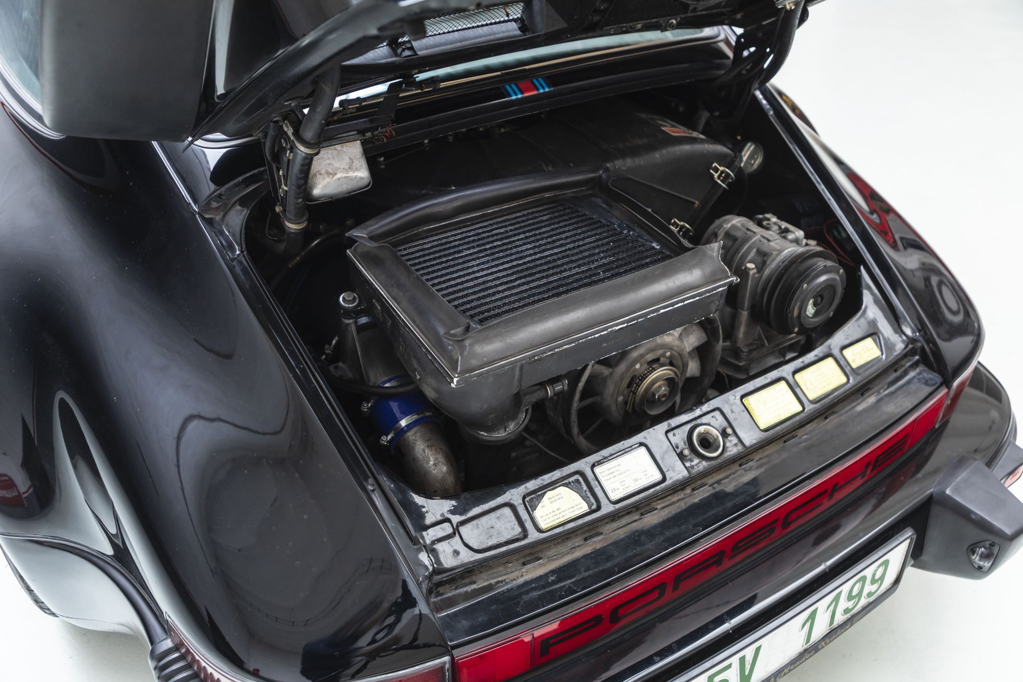 Porsche 930 Turbo black_10