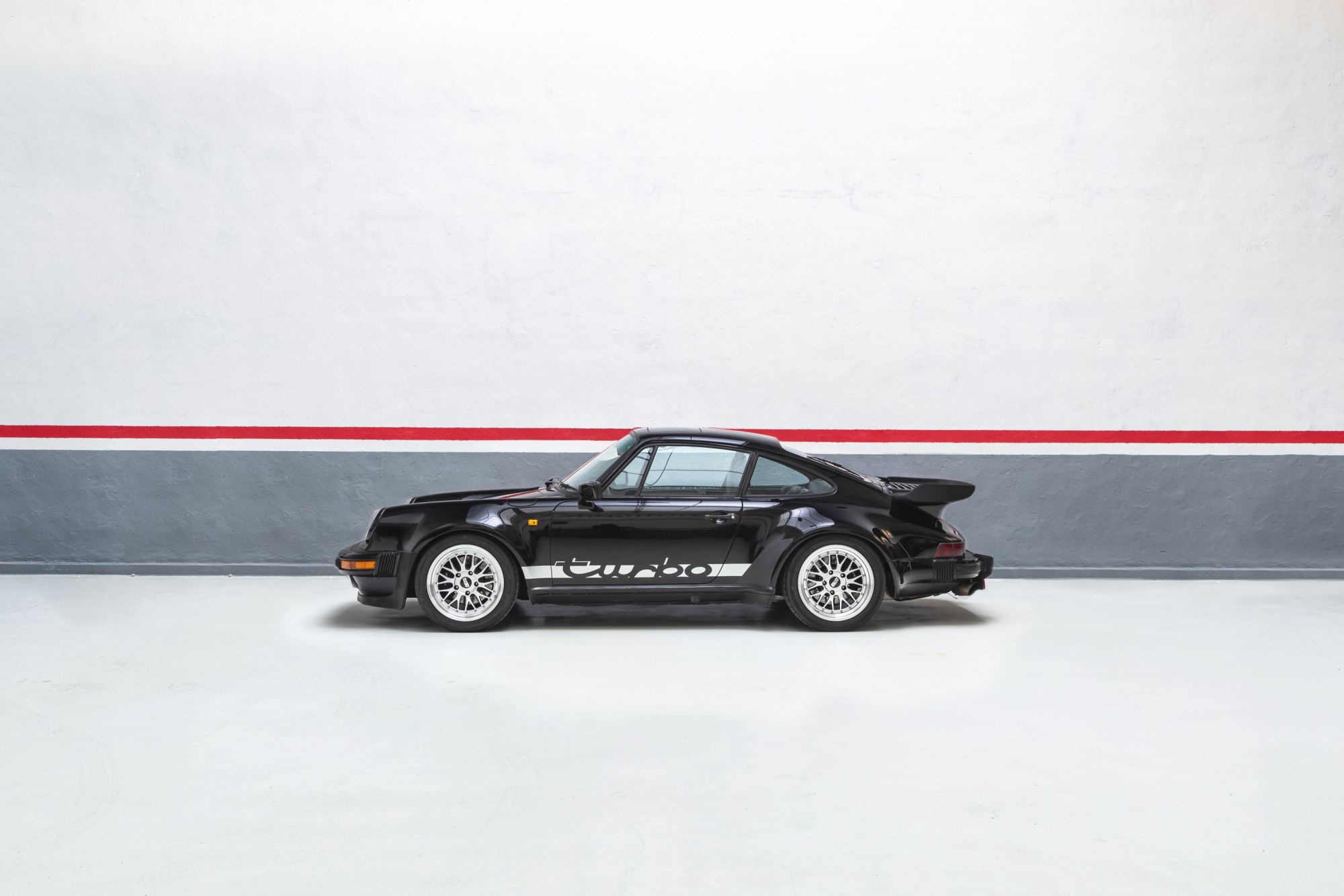 porsche-930-turbo-black-17-.jpg