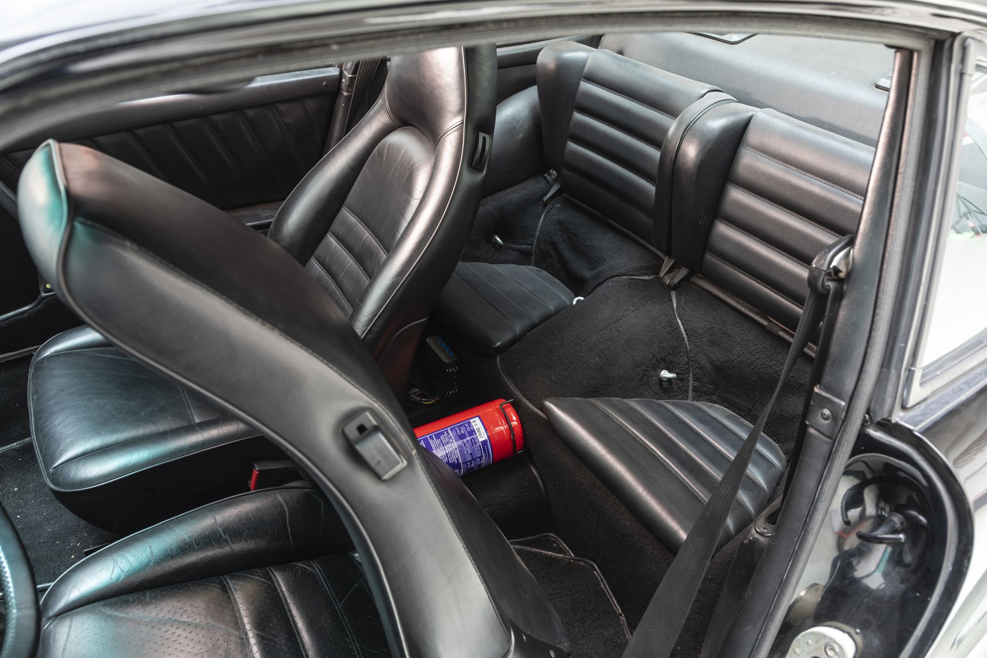 Porsche 930 Turbo black_22