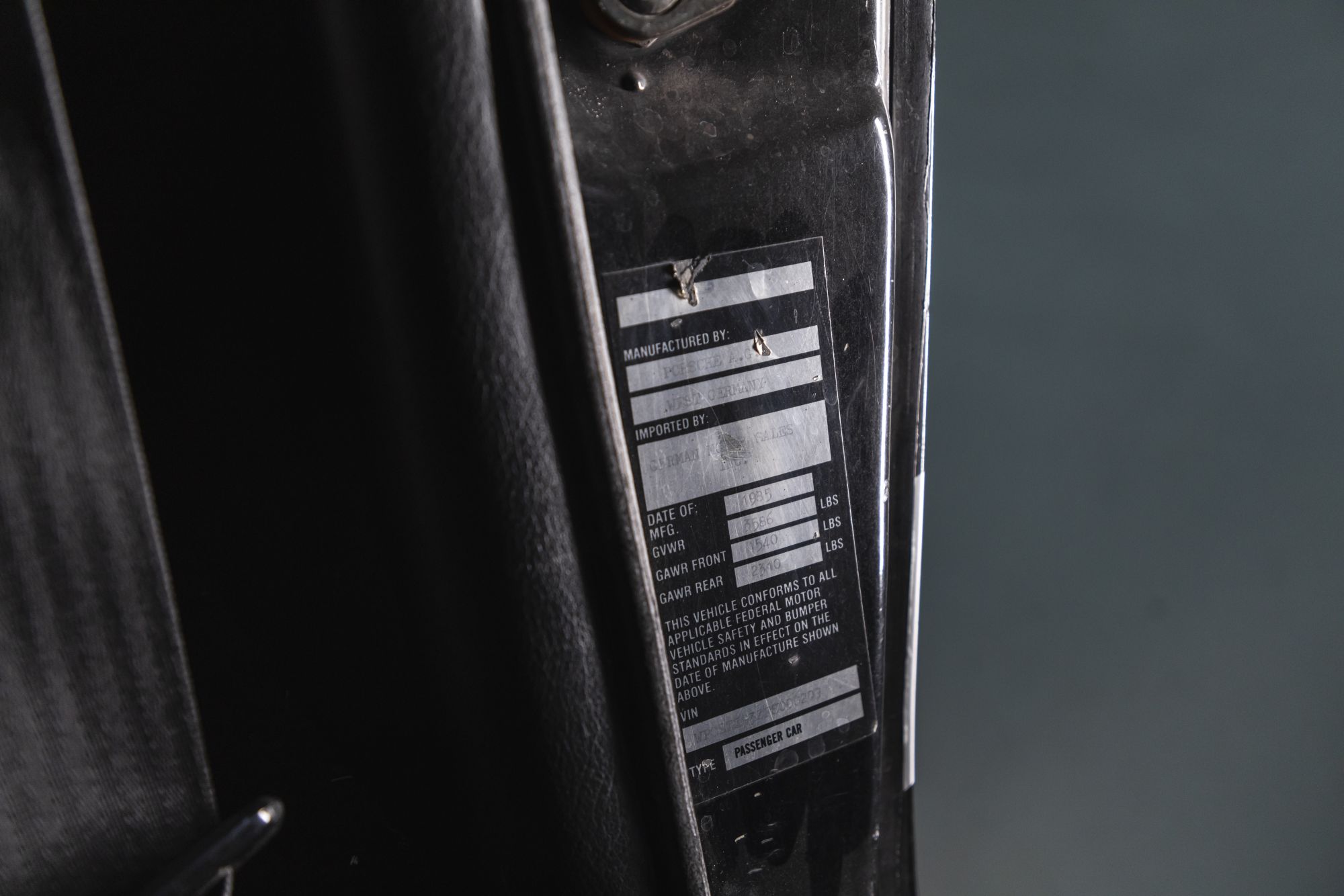 Porsche 930 Turbo black_29