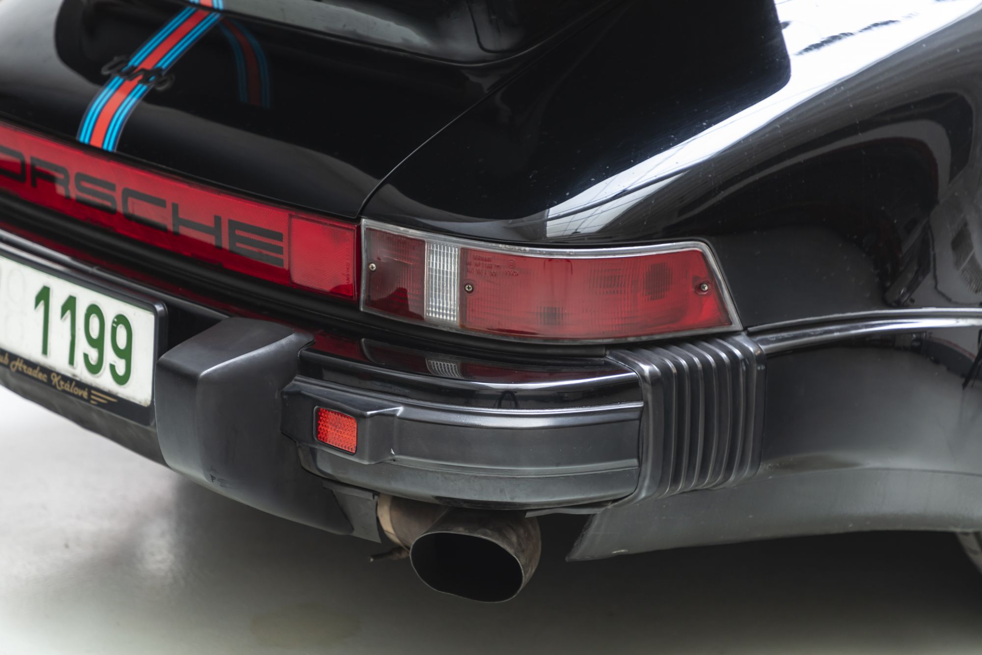 Porsche 930 Turbo black_6