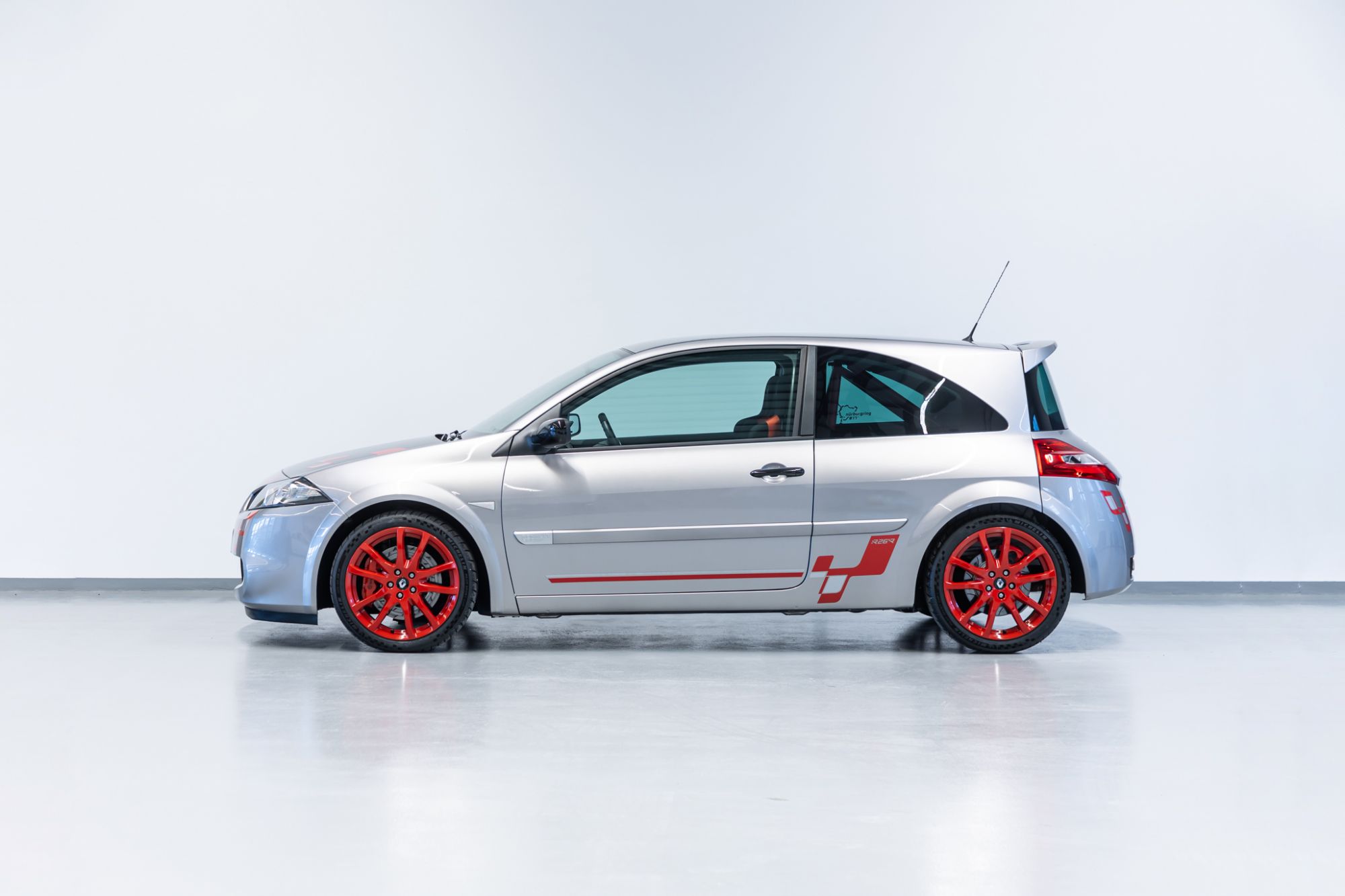 Renaul Megane R26R_7.JPG