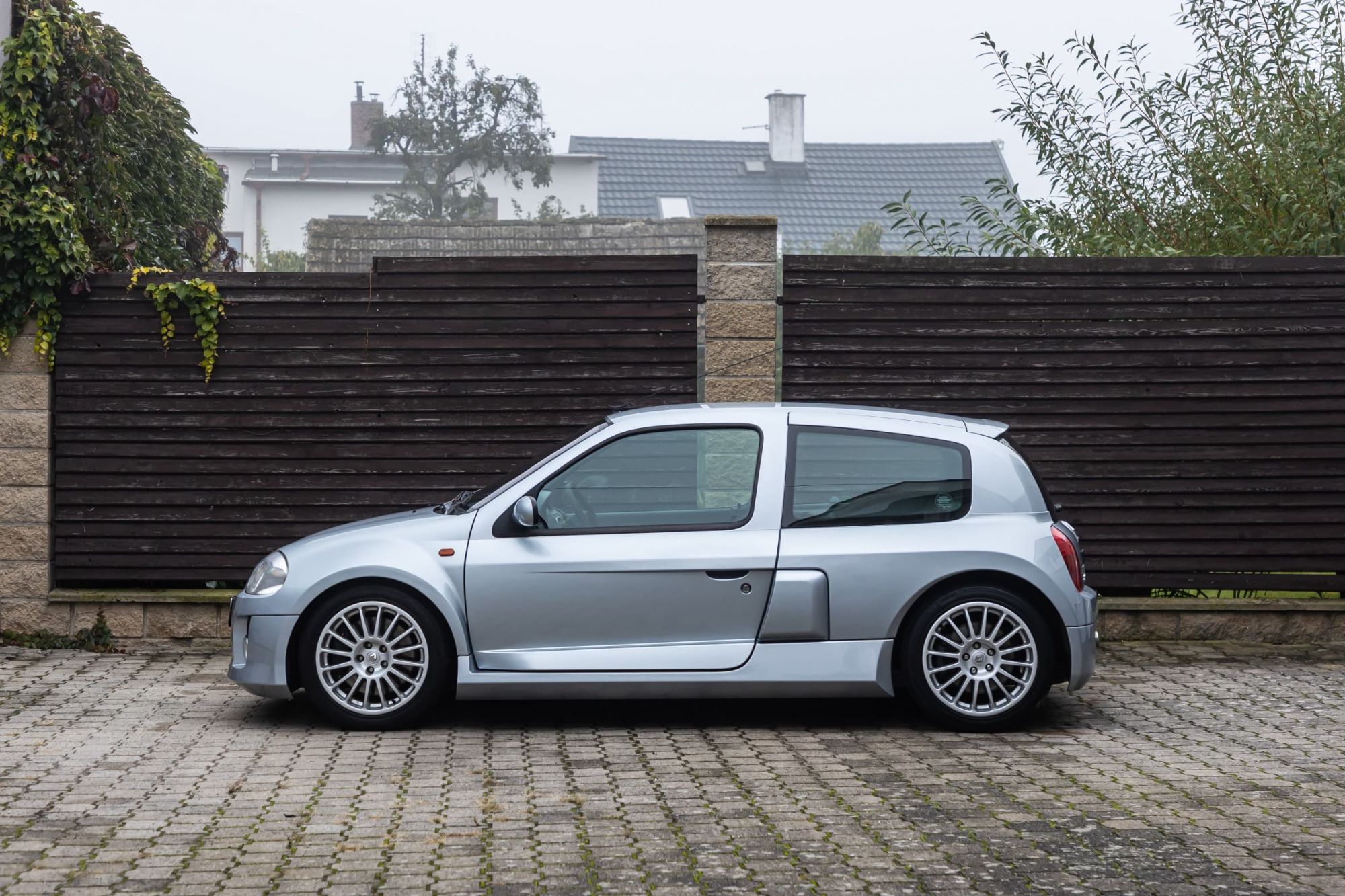 Renault Clio V6_80