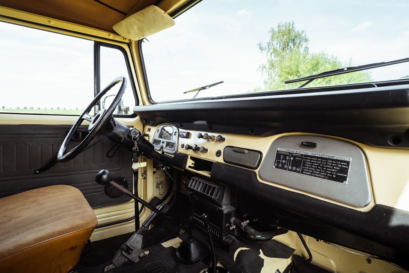 toyota-landcruiser-zluta-zmenseno-30-coyl