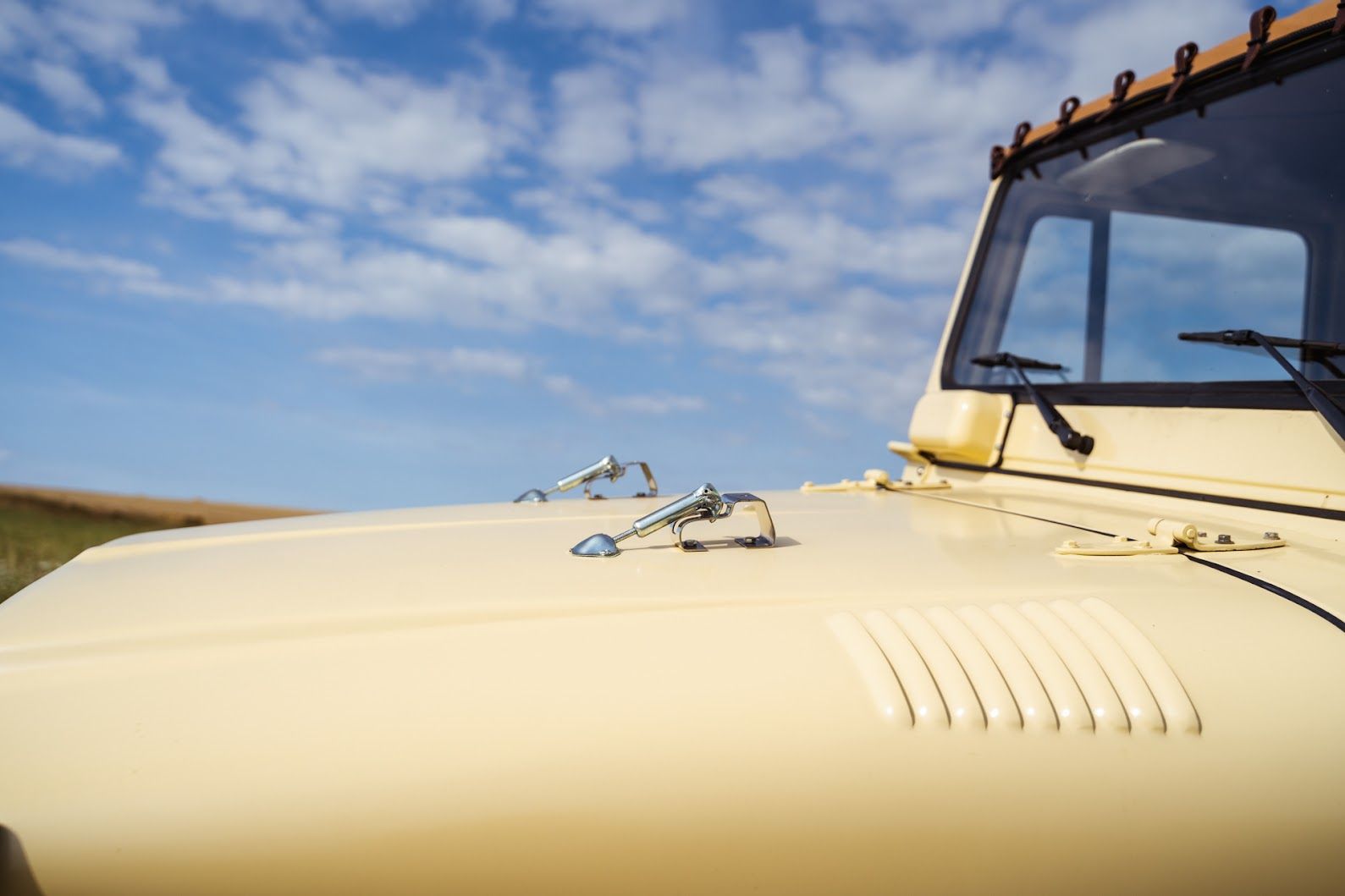 toyota-landcruiser-zluta-zmenseno-38-garazcz-sgjn